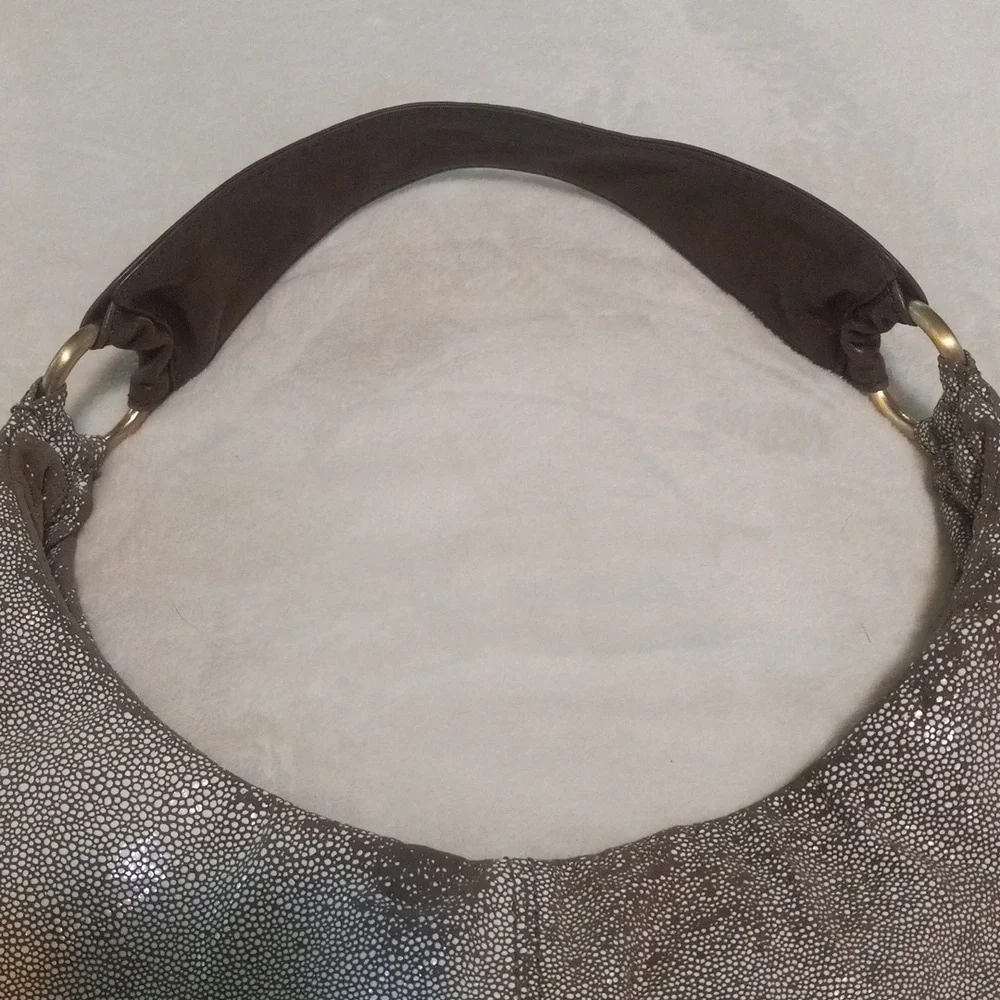 Hobo International Brown & Cream Stingray Print Glazed Leather Shoulder Handbag